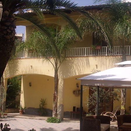 B&B Valoroso Village Licata Eksteriør billede